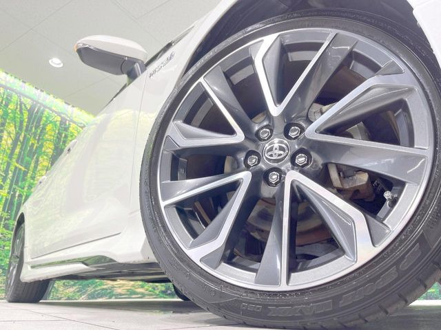 �y����18�C���`�A���~�z�C�[���z�O�ςɃ}�b�`���������A���~�z�C�[���𑕒����Ă���܂��B�e��ЊO�A���~�z�C�[����A�X�^�b�h���X�^�C�����戵�����Ă���܂��B���񂲑��k����������
