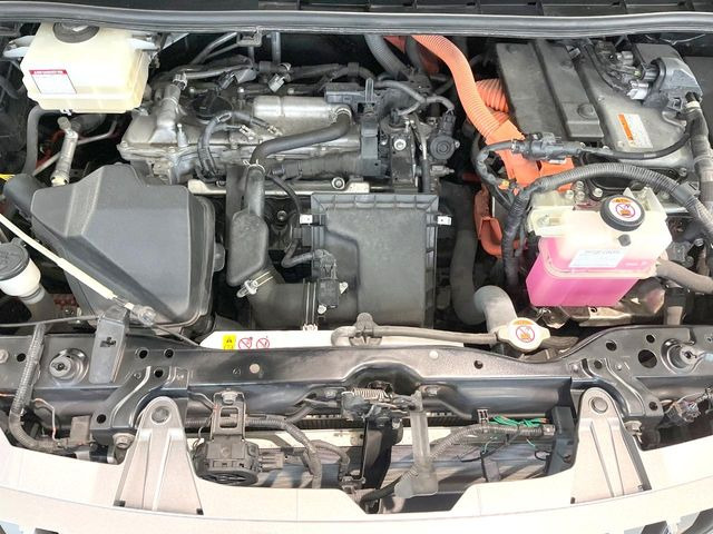 親切・丁寧な専門メカニックスタッフが応対!・車検・点検整備・事故等の修理などアフターサービスも安心。お車のカスタマイズもネクステージのサービススタッフまでご相談ください!