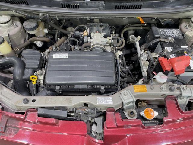 親切・丁寧な専門メカニックスタッフが応対!・車検・点検整備・事故等の修理などアフターサービスも安心。お車のカスタマイズもネクステージのサービススタッフまでご相談ください!