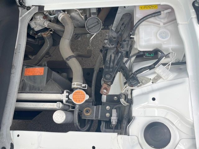 親切・丁寧な専門メカニックスタッフが応対!・車検・点検整備・事故等の修理などアフターサービスも安心。お車のカスタマイズもネクステージのサービススタッフまでご相談ください!