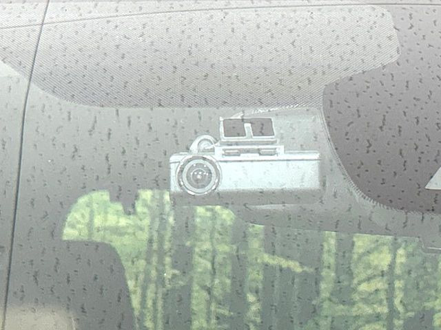 【ドライブレコーダー】ドライブレコーダー装備!走行中はもちろん、あおり運転や事故に遭遇した際、映像で記録し、万一のリスクに備えます。※記録用SDカードはお客様ご自身でご準備いただく必要があります。