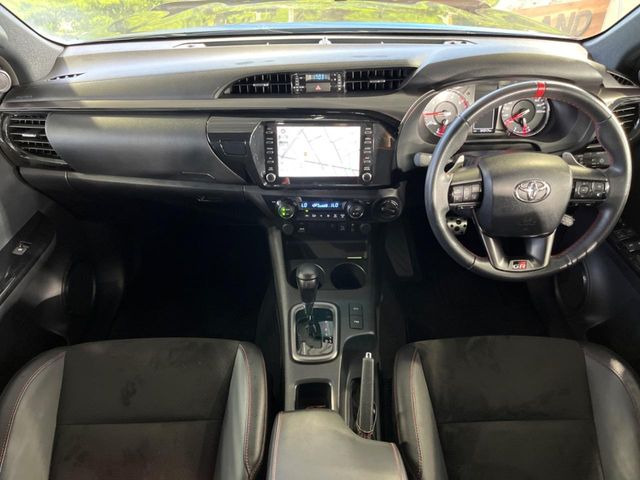 ハイラックス2.4 Z GRスポーツ ディーゼル 4WD