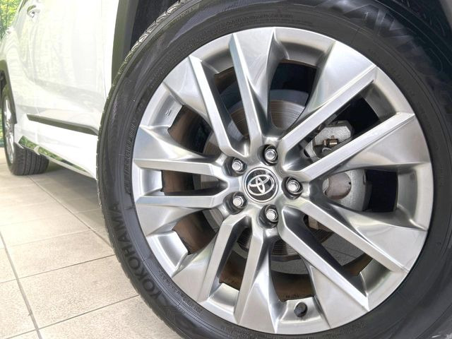 �y����19�C���`�A���~�z�C�[���z�O�ςɃ}�b�`���������A���~�z�C�[���𑕒����Ă���܂��B�e��ЊO�A���~�z�C�[����A�X�^�b�h���X�^�C�����戵�����Ă���܂��B���񂲑��k����������