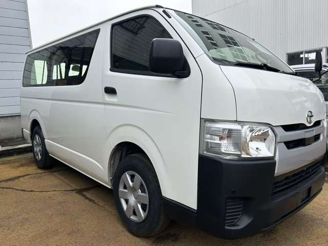 ハイエースバン2.8 DX ロング ディーゼル 4WD