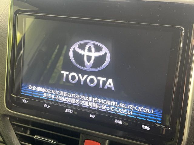 【純正9型ナビ】人気の純正ナビを装備。オーディオ機能も充実しており、Bluetooth接続すればお持ちのスマホやMP3プレイヤーの音楽を再生可能!毎日の運転がさらに楽しくなります!!
