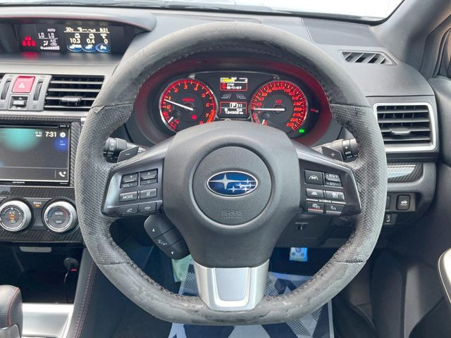 �y�X�e�A�����O�X�C�b�`�z�^�]���A�O������ڐ������炷���ƂȂ��A�I�[�f�B�I���̑��삪�\�ȕ֗��@�\!���S&���K�ȃh���C�u�����o���Ă���܂���