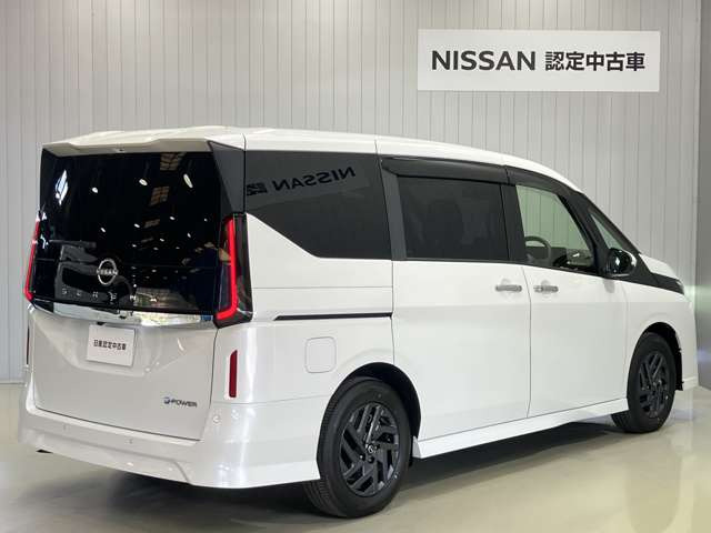 セレナ1.4 e-POWER ハイウェイスターV