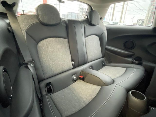 ���㕔���Ȃ��C�ɂȂ�悤�ȃL�Y�E�����ւ��蓙�A�傫�ȃ_���[�W�͂Ȃ��A�ǍD�ȏ�Ԃł��B