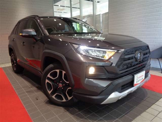 RAV42.0 アドベンチャー 4WD