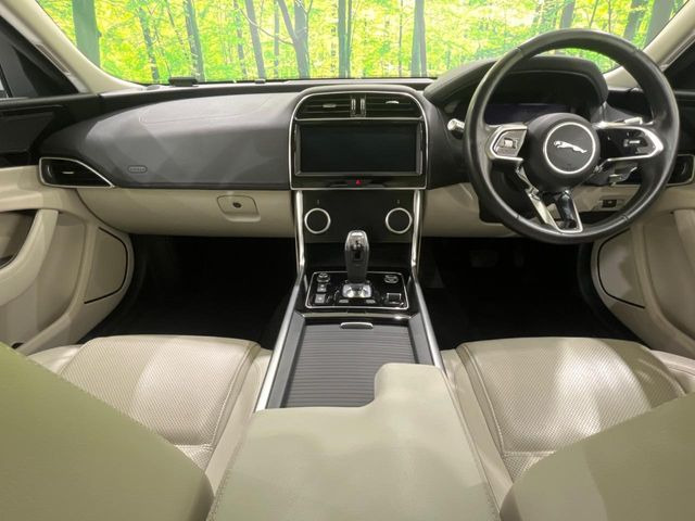 XESE 2.0L D180 ディーゼル 4WD