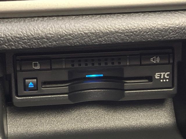 【ETC】高速道路の料金所をストレスなく通過!話題のスポットやサービスエリアに多い「スマートIC」利用時は必須のアイテムです。当店でセットアップを実施、ご納車当日からすぐにご利用いただけます!