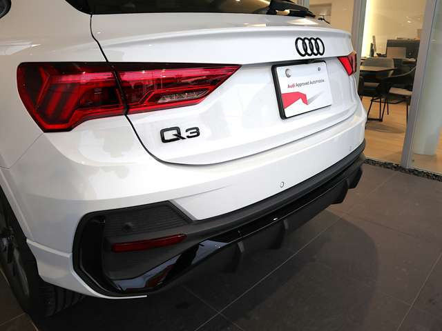 Q3