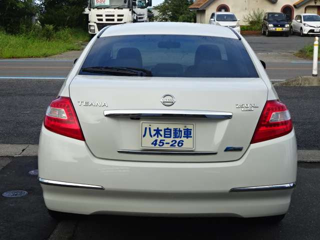 ティアナ2.5 250XL FOUR 4WD
