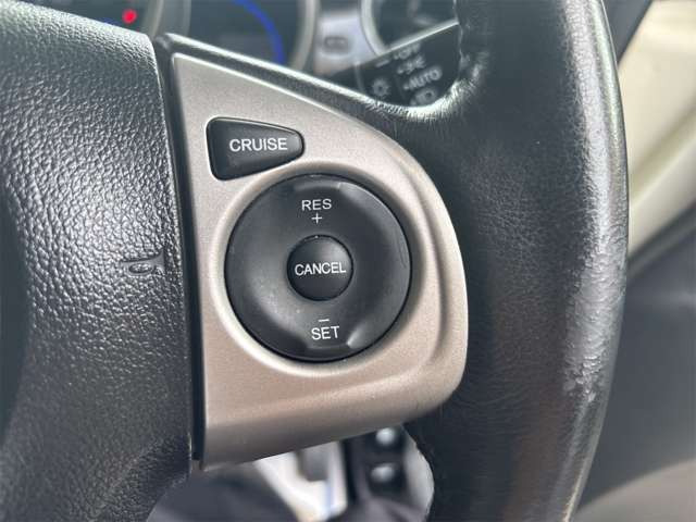 �N���[�Y�R���g���[��