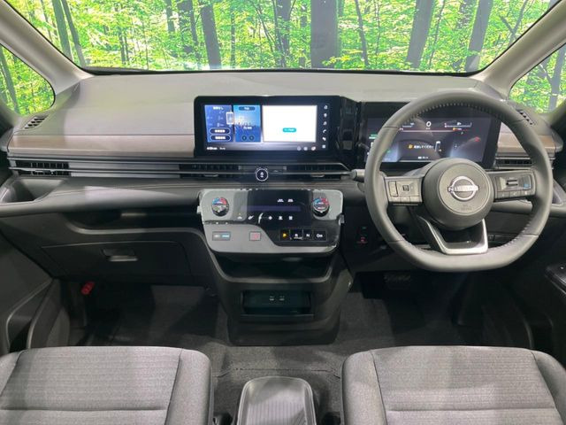 セレナ1.4 e-POWER ハイウェイスターV