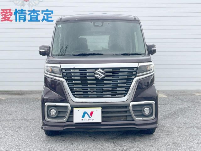 弊社では、全車『修復歴なし』のお車のみ取り扱っております。専任バイヤーによる厳選した仕入れの後、入庫後の車両チェックを行い、ネクステージが認定した高品質な中古車をご提供しております。