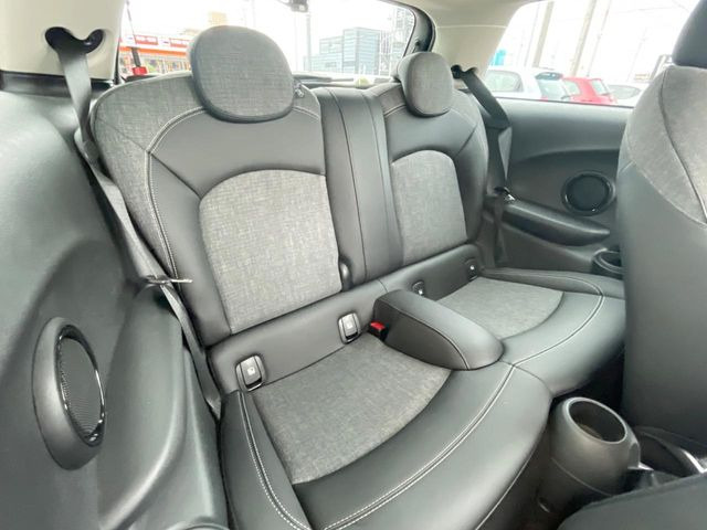 ���㕔���Ȃ��C�ɂȂ�悤�ȃL�Y�E�����ւ��蓙�A�傫�ȃ_���[�W�͂Ȃ��A�ǍD�ȏ�Ԃł��B