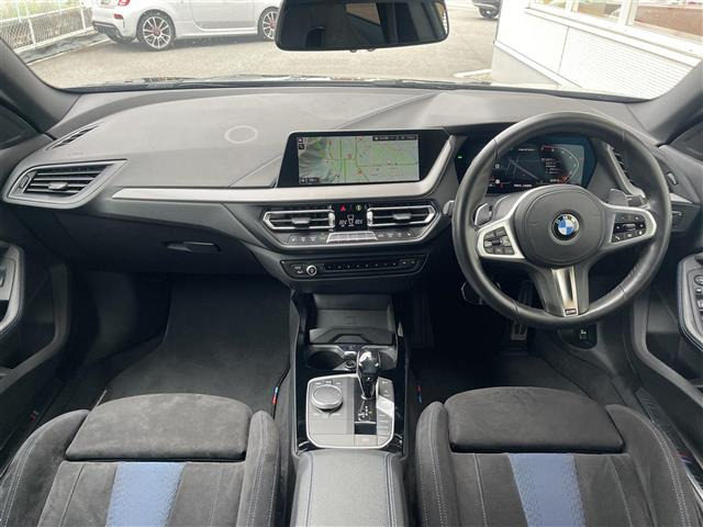 2シリーズグランクーペM235i xドライブ 4WD