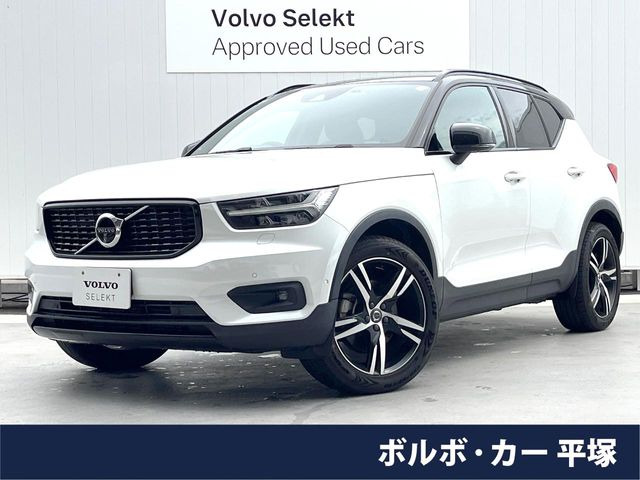 XC40T4 AWD Rデザイン 4WD