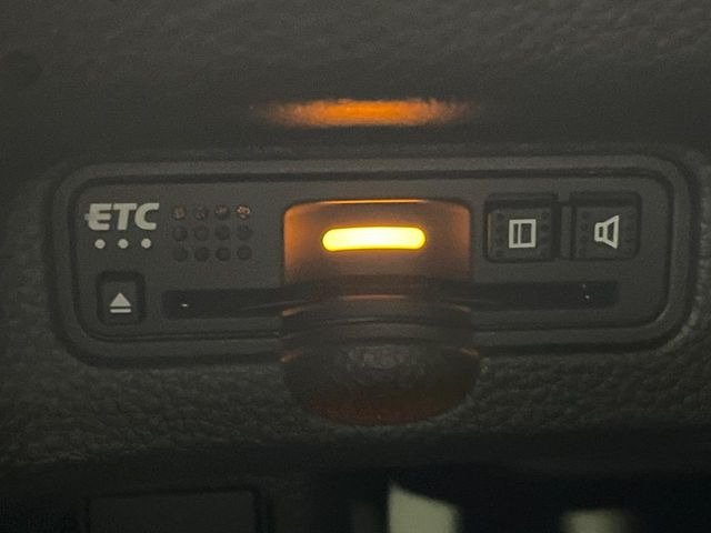 【ETC】高速道路の料金所をストレスなく通過!話題のスポットやサービスエリアに多い「スマートIC」利用時は必須のアイテムです。当店でセットアップを実施、ご納車当日からすぐにご利用いただけます!