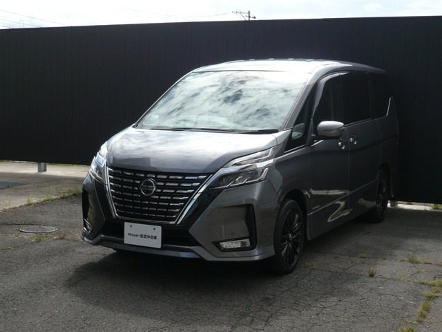 セレナ2.0 ハイウェイスターV 4WD