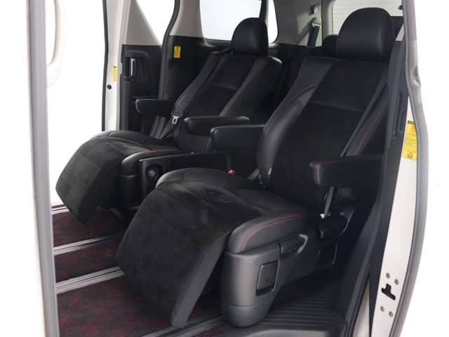 トヨタ ヴェルファイア 2.4 Z ゴールデンアイズ (禁煙車)(特別仕様車
