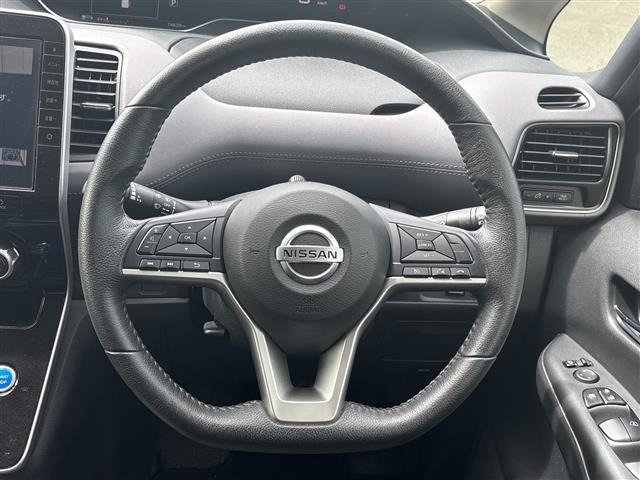 セレナ1.2 e-POWER ハイウェイスターV