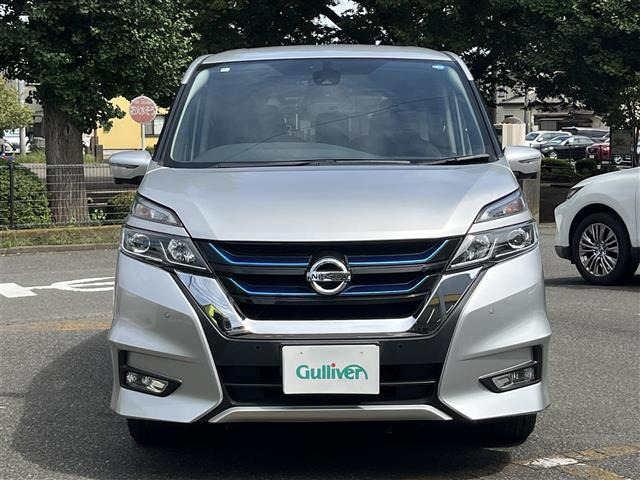 セレナ1.2 e-POWER ハイウェイスターV