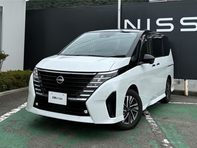 セレナ1.4 e-POWER ハイウェイスターV