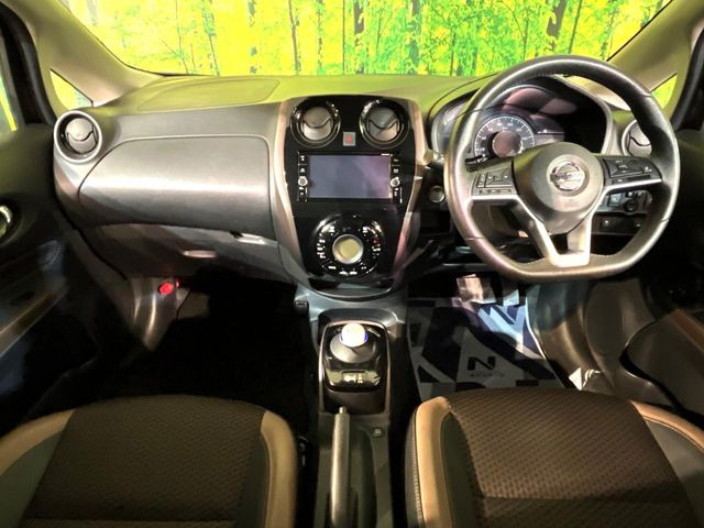 ノート1.2 e-POWER メダリスト FOUR 4WD