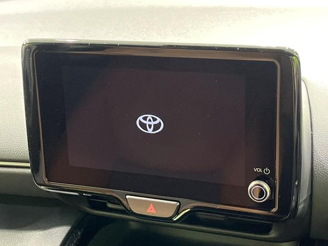 �y����8�C���` �f�B�X�v���C�I�[�f�B�I�z���ʂ̃f�B�X�v���C��AppleCarPlay��AndroidAuto�����p�\�B�傫�ȉ�ʂŃX�}�z�i�r�A�v���������p���������܂���