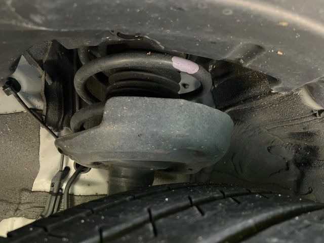 下回りがきれいなうちに、防錆加工の施工がオススメ。降雪地域はもちろん、沿岸部にお住いの方や、趣味でマリン・ウィンタースポーツをされる方にご好評いただいております。