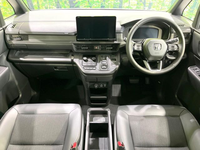 ステップワゴン2.0 e:HEV スパーダ