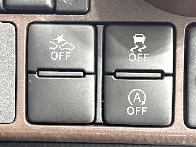 【トヨタセーフティセンス】走行中に前方の車両等を認識し、衝突しそうな時は警報とブレーキで衝突回避と被害軽減をアシスト。より安全にドライブをお楽しみいただけます。
