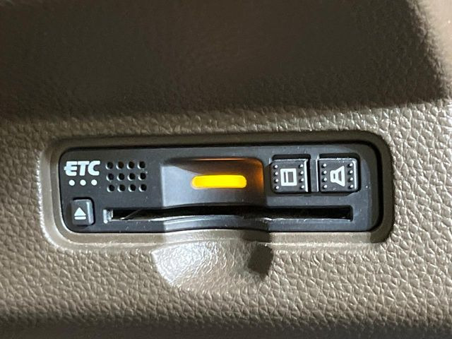 【ETC】高速道路の料金所をストレスなく通過!話題のスポットやサービスエリアに多い「スマートIC」利用時は必須のアイテムです。当店でセットアップを実施、ご納車当日からすぐにご利用いただけます!