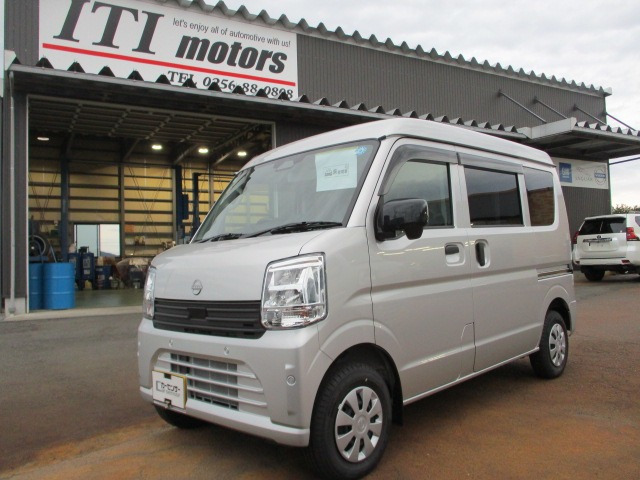 NV100クリッパーDX GLパッケージ ハイルーフ 4WD