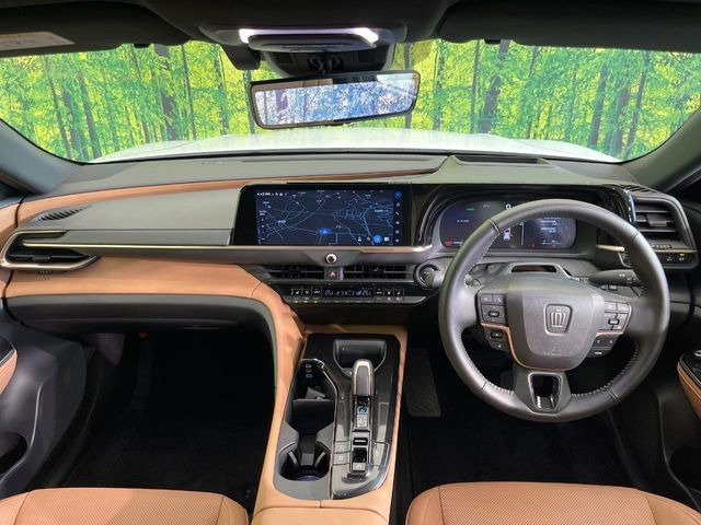 クラウンスポーツ2.5 Z E-Four 4WD