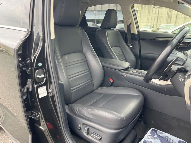 �y���烌�U�[�V�[�g�z����̂ӂ���肪�e�ՂŃ����e�i���X�����ȒP�ȁA�@�\���ɗD��鍇����v���̗p�����㎿�ȃV�[�g�ł��B����S�n���悭�A���������ӂ��S�n�ǂ��ԓ���Ԃ����o���Ă���܂��B
