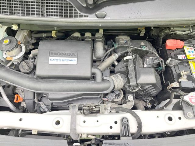 親切・丁寧な専門メカニックスタッフが応対!・車検・点検整備・事故等の修理などアフターサービスも安心。お車のカスタマイズもネクステージのサービススタッフまでご相談ください!