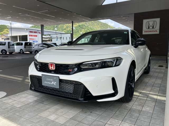 シビックタイプR2.0 レーシング ブラックパッケージ