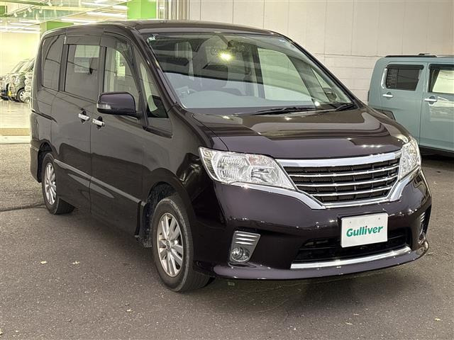 セレナ2.0 ハイウェイスター 4WD