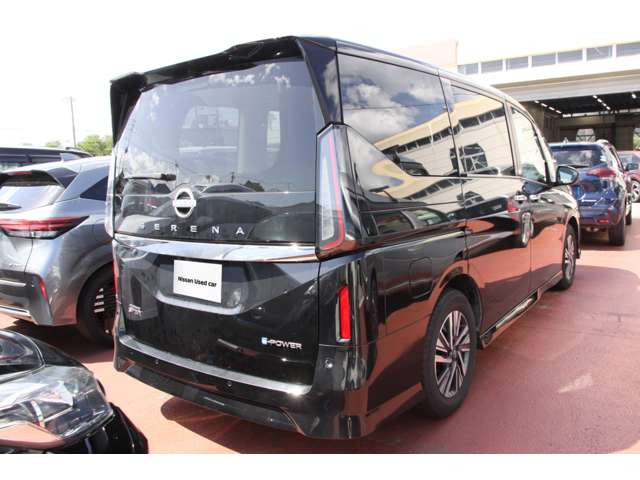 セレナ1.4 e-POWER ハイウェイスターV