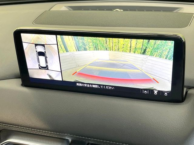 【360&deg;ビューモニター】専用のカメラにより、上から見下ろしたような視点で360度クルマの周囲を確認することができます☆縦列駐車や幅寄せ時に活躍してくれます♪