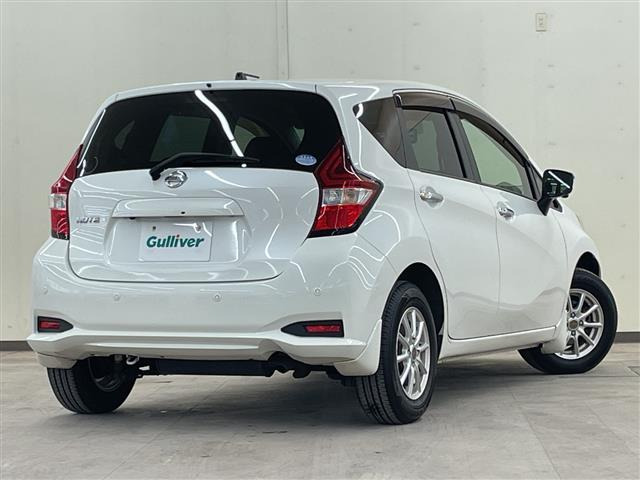 ノート1.2 X FOUR スマートセーフティエディション 4WD