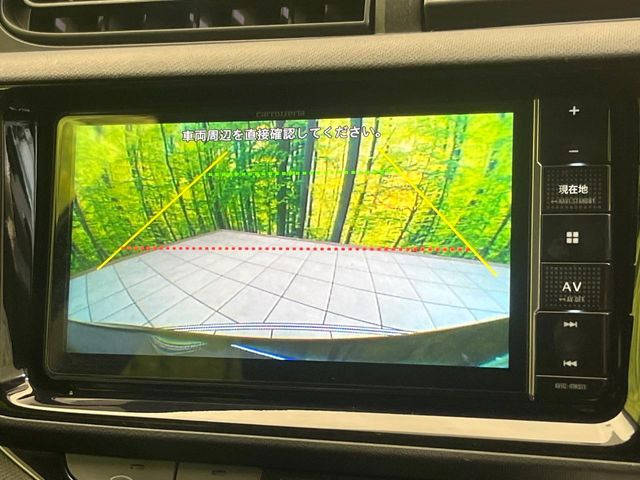 【バックカメラ】駐車時に後方がリアルタイム映像で確認できます。大型商業施設や立体駐車場での駐車時や、夜間のバック時に大活躍!運転スキルに関わらず、今や必須となった装備のひとつです!