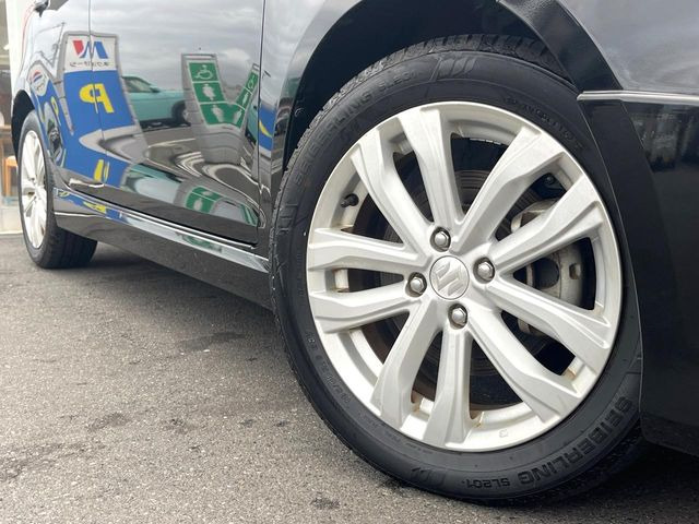 �y16�C���`�A���~�z�C�[���z�O�ςɃ}�b�`�����A���~�z�C�[���𑕒����Ă���܂��B�e��A���~�z�C�[����A�X�^�b�h���X�^�C�����戵�����Ă���܂��B���񂲑��k����������