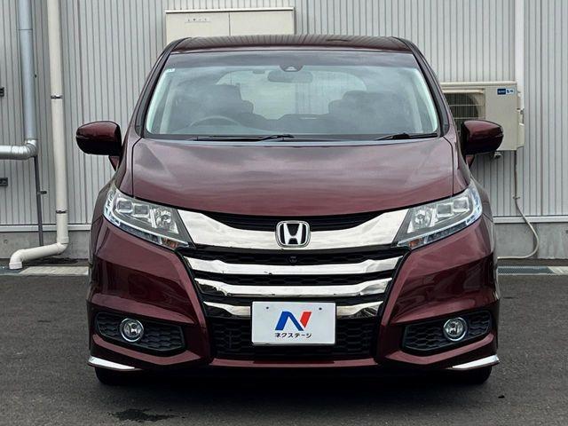 弊社では、全車『修復歴なし』のお車のみ取り扱っております。専任バイヤーによる厳選した仕入れの後、入庫後の車両チェックを行い、ネクステージが認定した高品質な中古車をご提供しております。