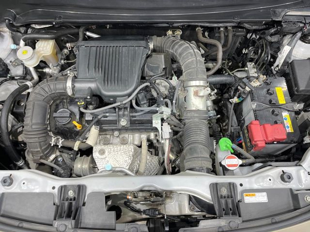 親切・丁寧な専門メカニックスタッフが応対!・車検・点検整備・事故等の修理などアフターサービスも安心。お車のカスタマイズもネクステージのサービススタッフまでご相談ください!