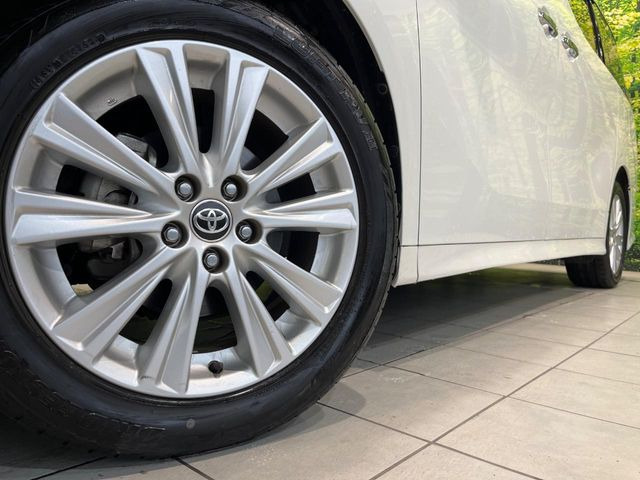 �y����18�C���`�A���~�z�C�[���z�O�ςɃ}�b�`���������A���~�z�C�[���𑕒����Ă���܂��B�e��ЊO�A���~�z�C�[����A�X�^�b�h���X�^�C�����戵�����Ă���܂��B���񂲑��k����������