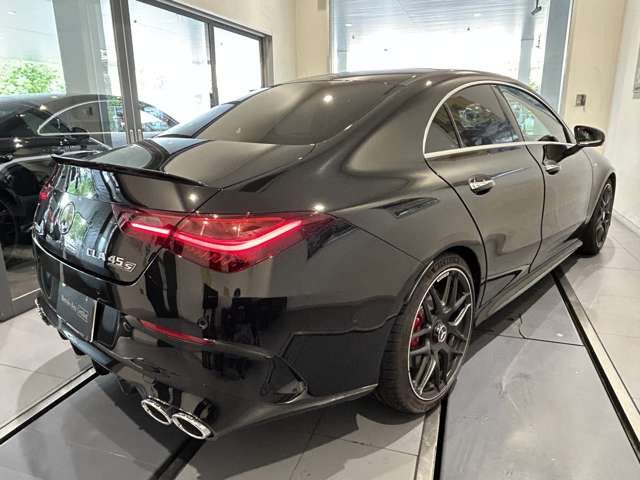 CLAクラスAMG CLA45 S 4マチックプラス 4WD